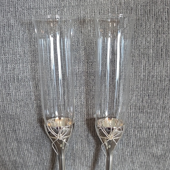 Vera Wang Wedgwood Love Knots Champagne Toasting Flute Pair, New In Box, 5oz. - Picture 12 of 15
